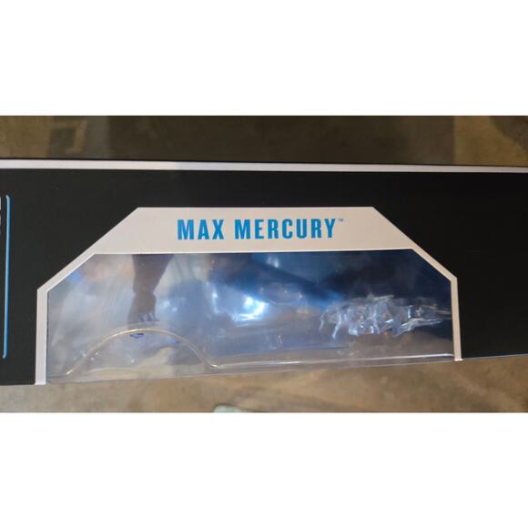 McFarlane‎ DC Multiverse Gold Label Max Mercury 7” Action Figure - Picture 3 of 4